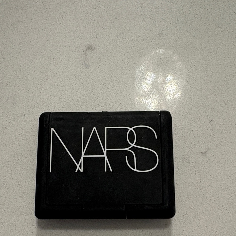 NARS Blush in Orgasm - Picture 2 of 3